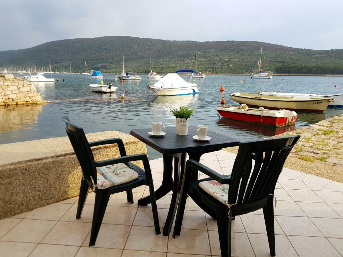 Cres View Apartments Buitenkant foto